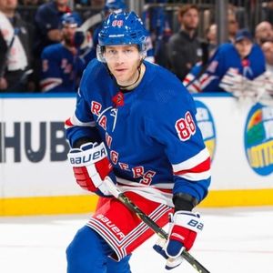 Meet your Posher, Connor